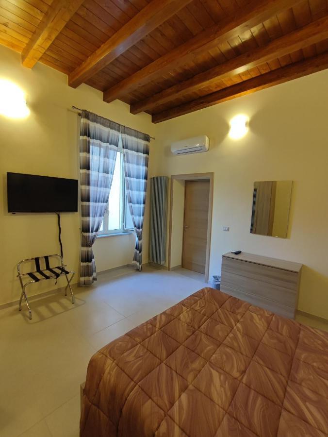 In Centro Rooms And Apartments Isola di Liri Eksteriør billede
