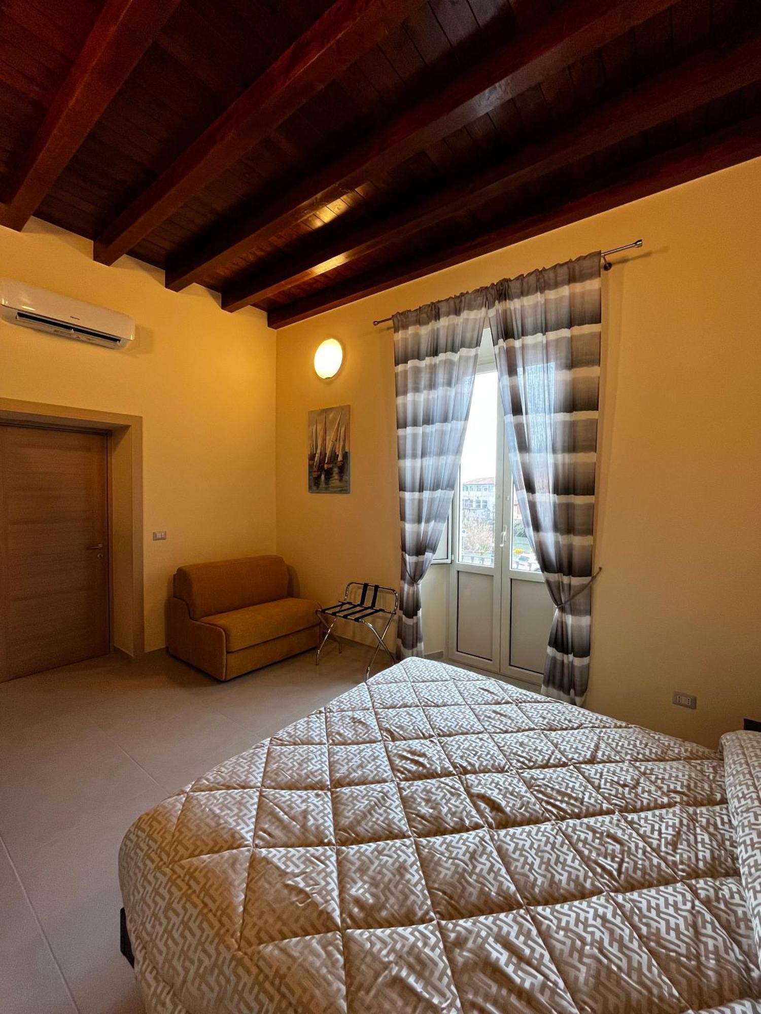 In Centro Rooms And Apartments Isola di Liri Eksteriør billede